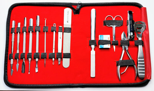 Essential Manicure & Pedicure Set